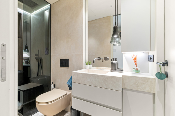 Appartement 3 pièces rénové à la Condamine libre de loi - 8