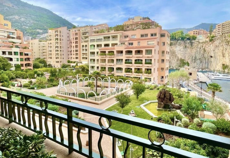 Magnifique 2 pièces rénové avec vue sur le port de Monaco